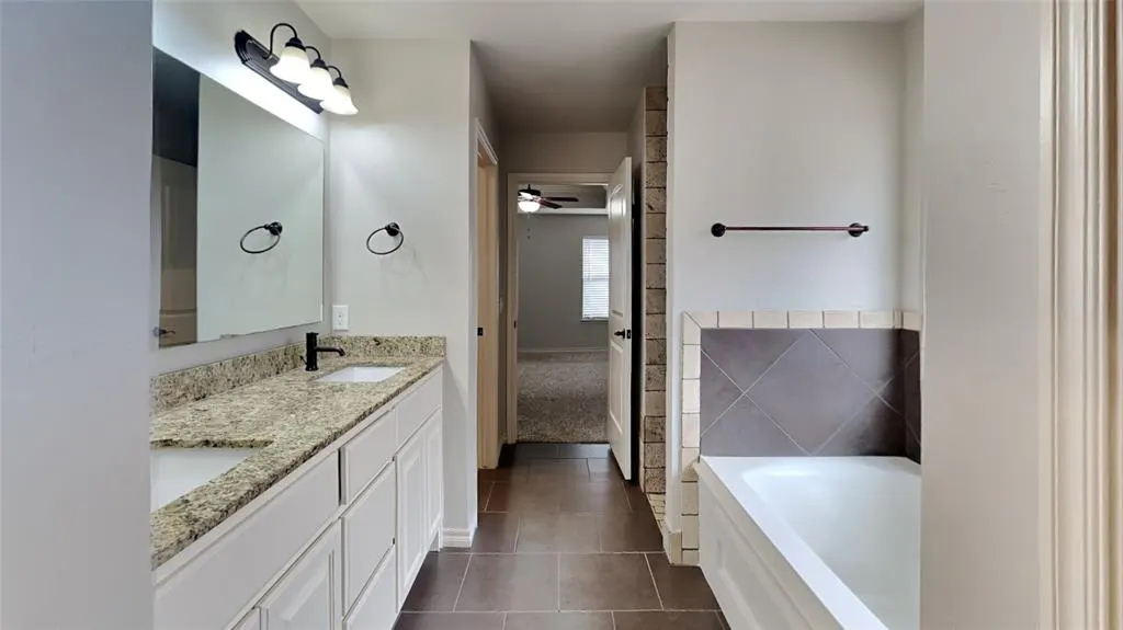 Photo 12 — 6520 Bent Wood Drive, Oklahoma City, OK 73169