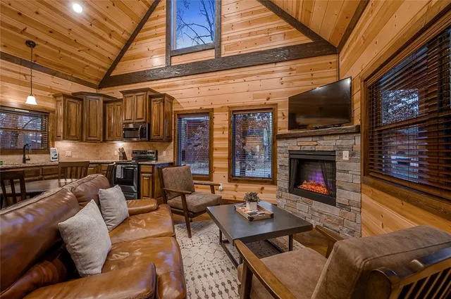 Photo 5 — 138 Guppy Lane, Broken Bow, OK 74728