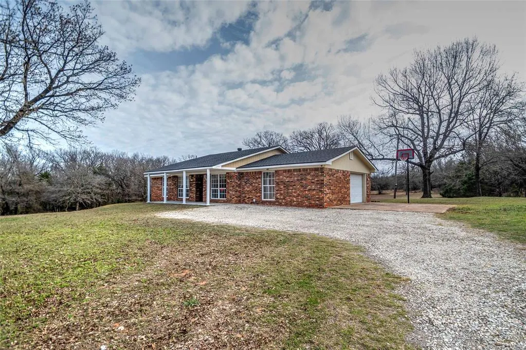 Photo 7 — 950730 S 3360 Road, Wellston, OK 74881
