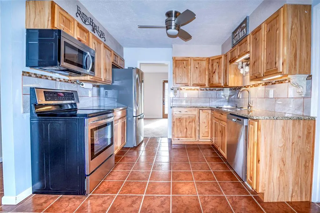 Photo 14 — 950730 S 3360 Road, Wellston, OK 74881