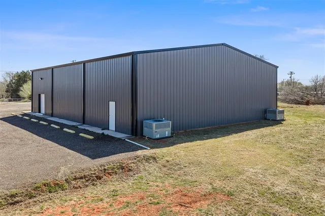 Photo 3 — 22339 Rockwell Avenue, Blanchard, OK 73010