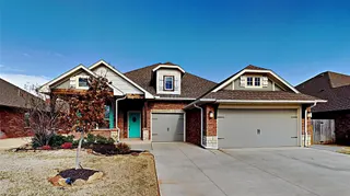 Sold home at 8709 SW 66th Place