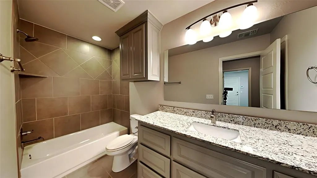 Photo 16 — 8709 SW 66th Place, Oklahoma City, OK 73169