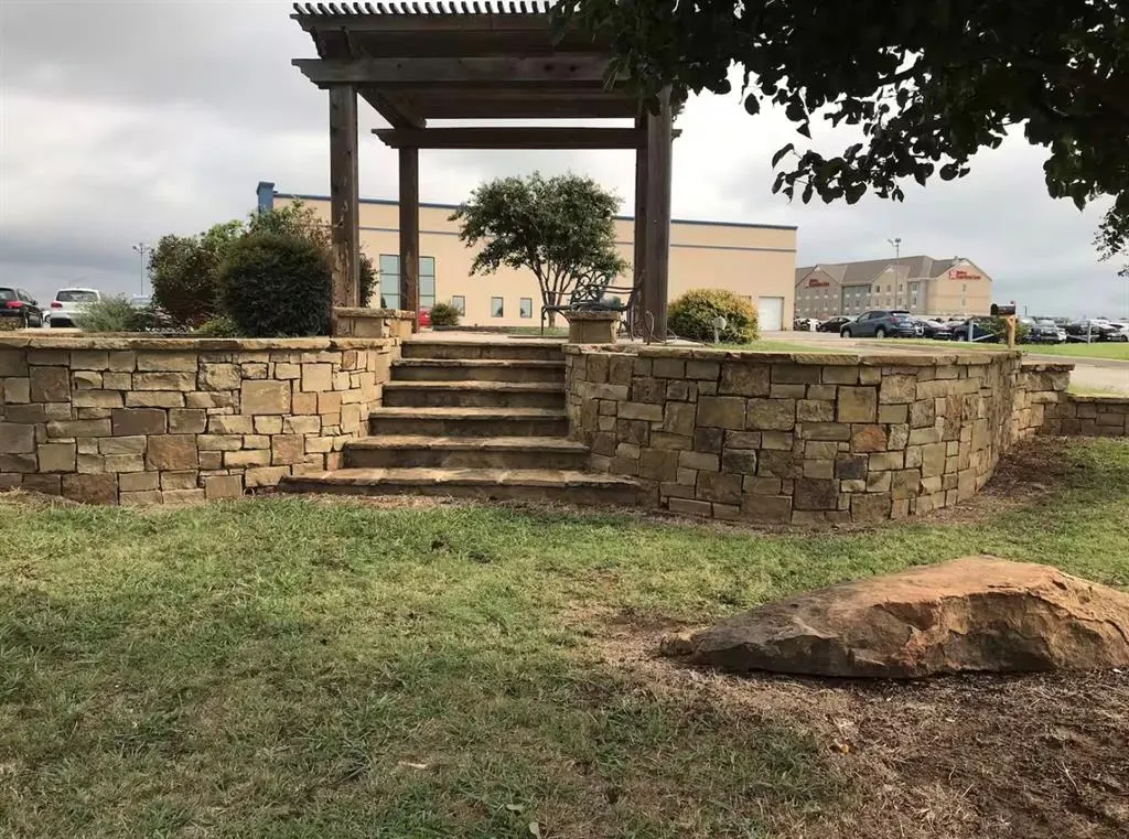 Photo 47 — 520 Holiday Drive, Ardmore, OK 73401