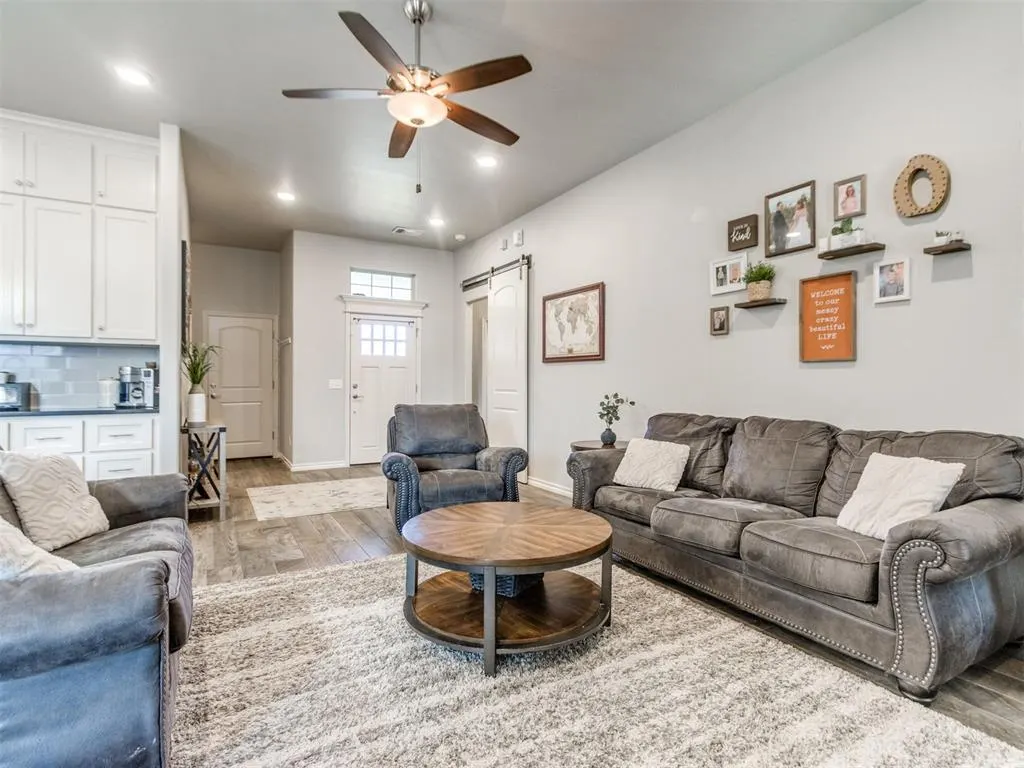 Photo 6 — 11032 NW 8th Street, Yukon, OK 73099