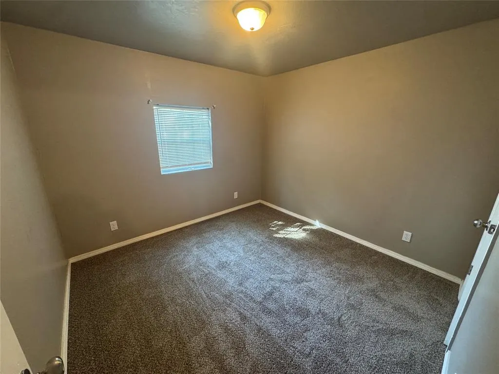 Photo 8 — 1209 E Whittaker Street, Shawnee, OK 74801
