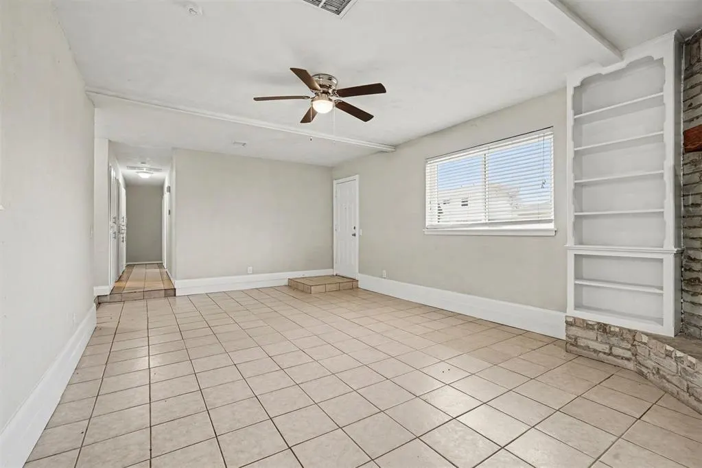 Photo 3 — 1104 NE 5th Street, Moore, OK 73160