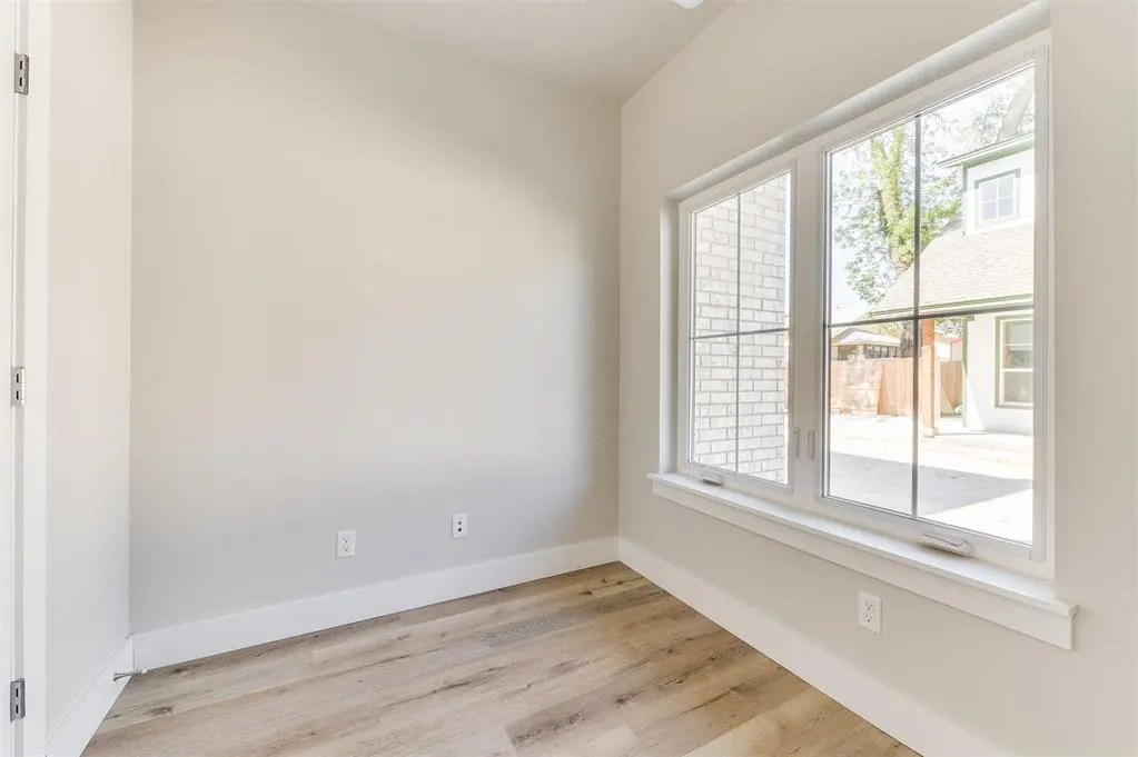 Photo 7 — 1711 NW 11th Street, Oklahoma City, OK 73106