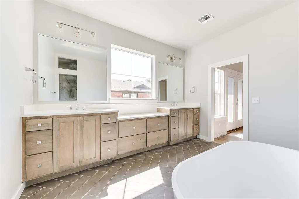 Photo 38 — 1711 NW 11th Street, Oklahoma City, OK 73106