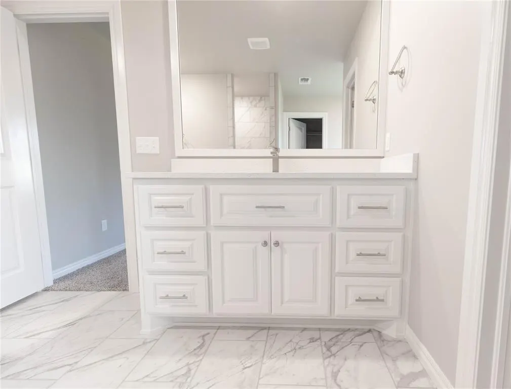 Photo 9 — 8700 Poppey Place, Yukon, OK 73099