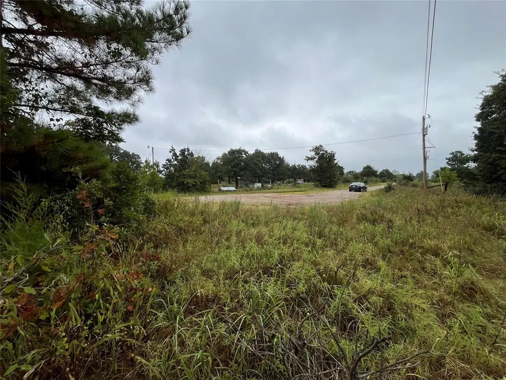 Photo 3 — 210 Amber Ridge, Shawnee, OK 74801