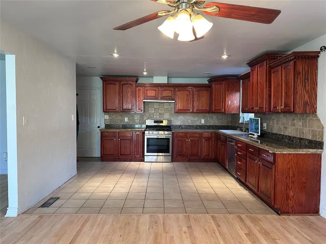 Photo 7 — 6112 N Quapah Avenue, Oklahoma City, OK 73112