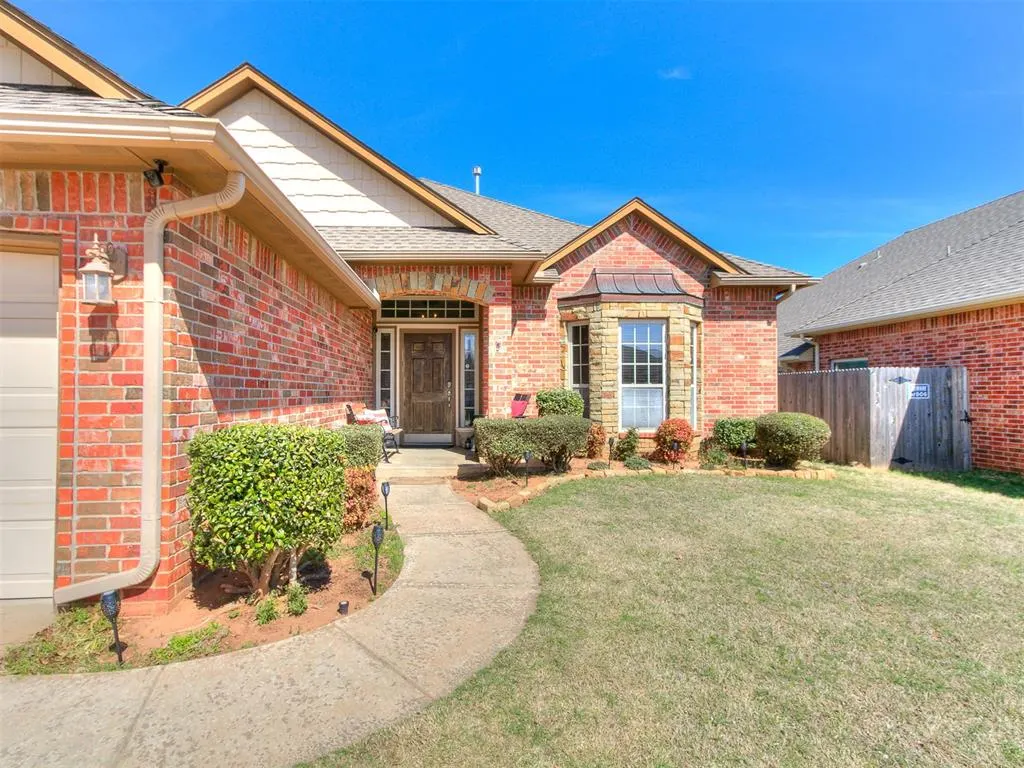 Front exterior — 2621 SW 140th Street, Oklahoma City, OK 73170
