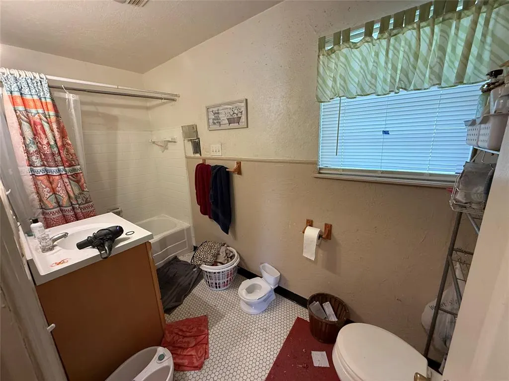 Photo 10 — 1731 NW Ash Avenue, Lawton, OK 73507