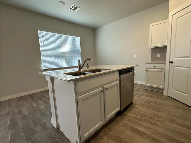 Photo 6 — 17030 Oak Ridge Circle, Newalla, OK 74857