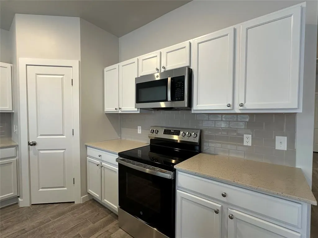 Photo 7 — 17030 Oak Ridge Circle, Newalla, OK 74857