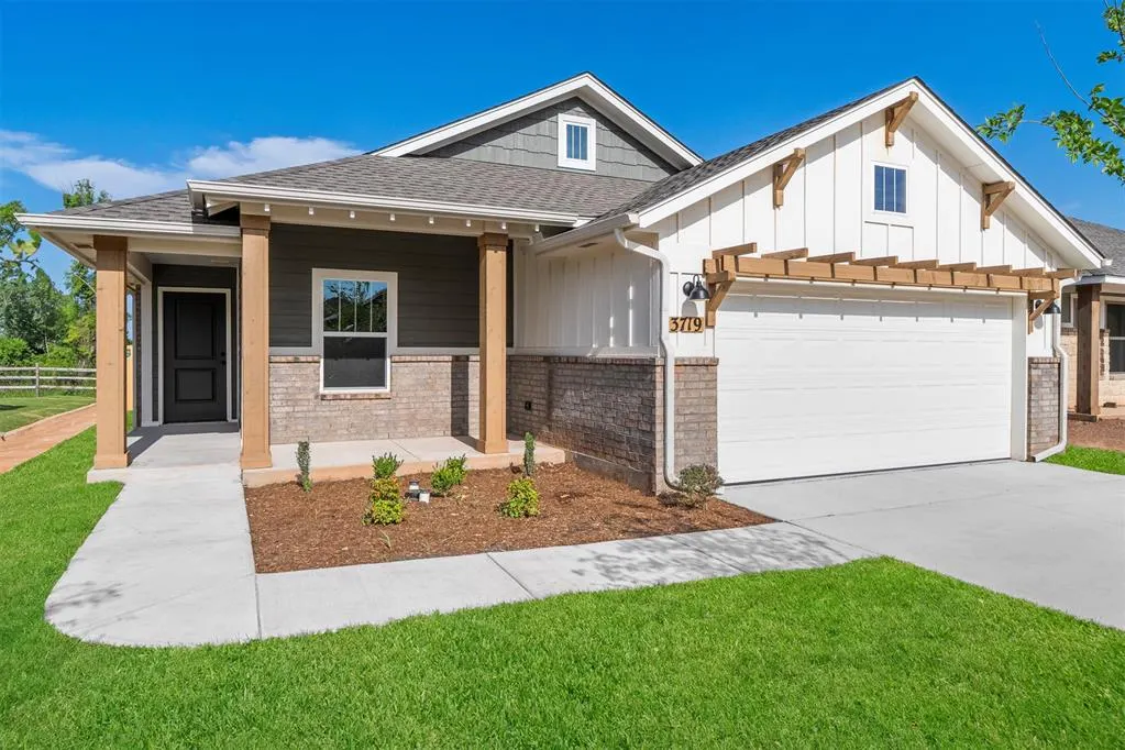 Photo 2 — 3719 Eureka Drive, Norman, OK 73069