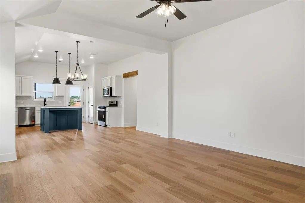 Photo 4 — 3719 Eureka Drive, Norman, OK 73069
