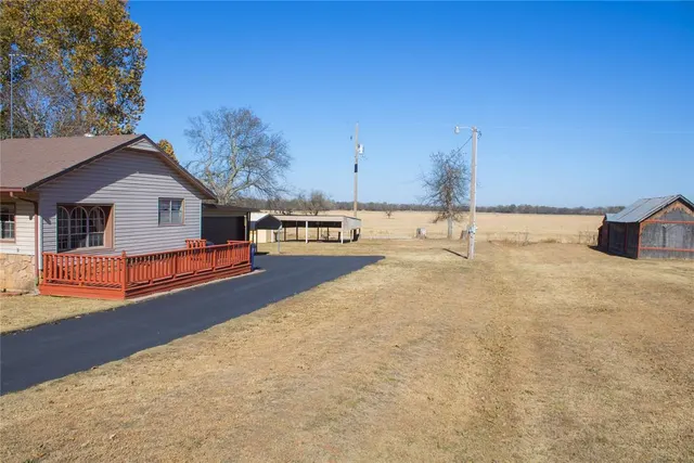 Photo 4 — 509 W G Street, Alex, OK 73002