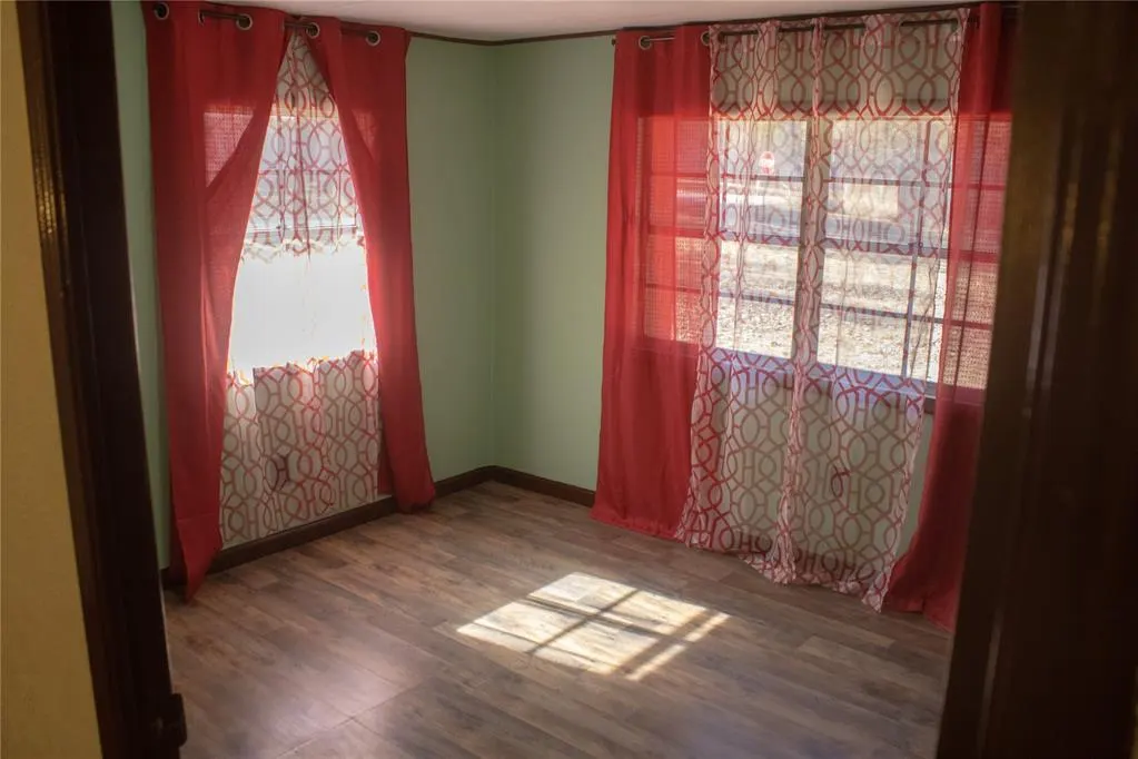 Photo 15 — 509 W G Street, Alex, OK 73002