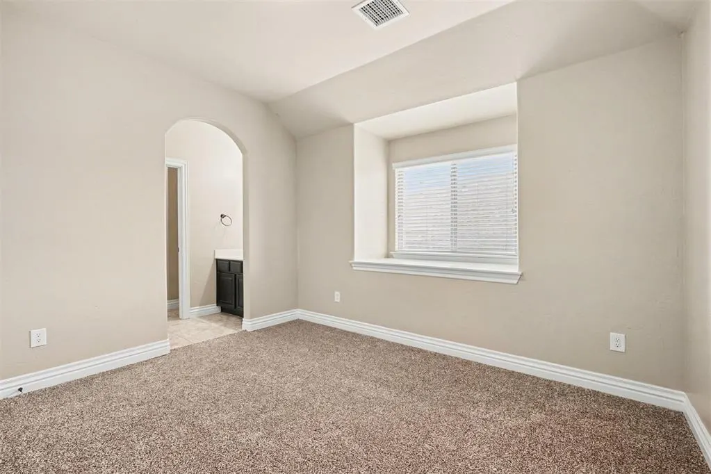 Photo 18 — 1824 Derail Street, Yukon, OK 73099