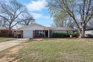 Sold home at 721 Hedge Drive