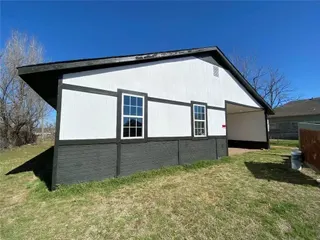Sold home at 1014 W Woodson Street