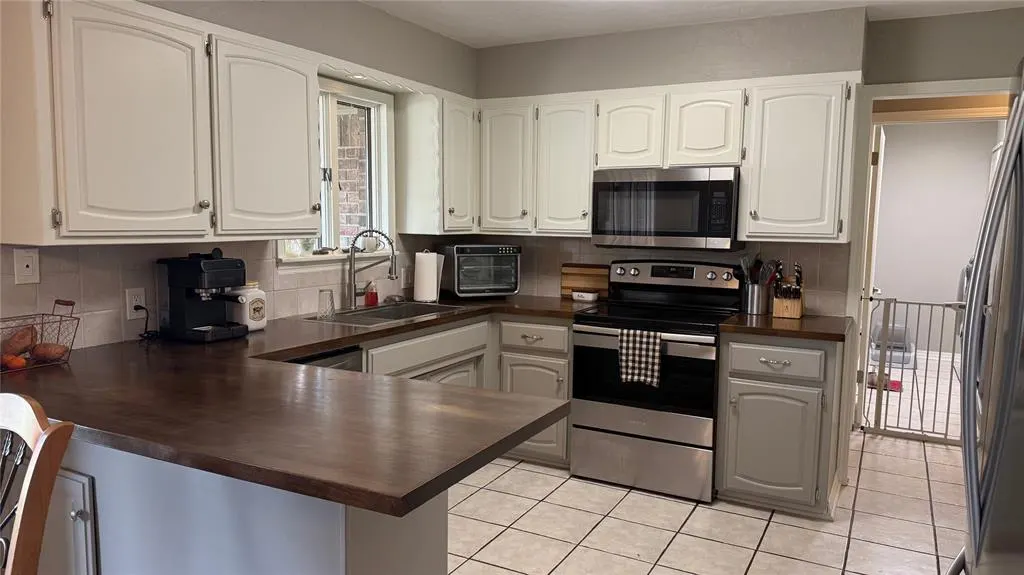 Photo 11 — 1708 Wilshire Drive, Duncan, OK 73533