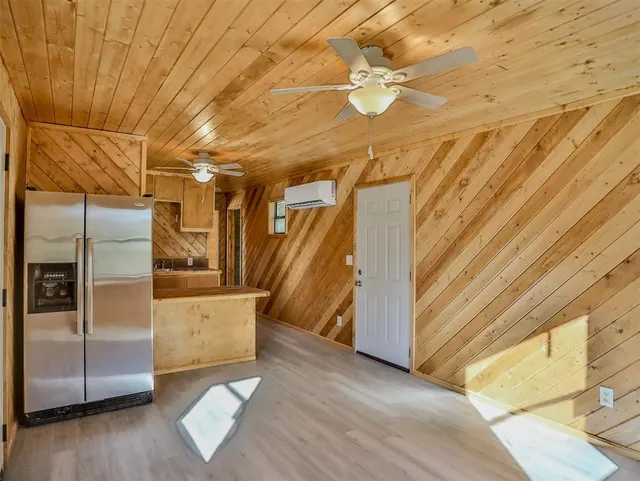 Photo 2 — 104 Lukfata Street, Broken Bow, OK 74728