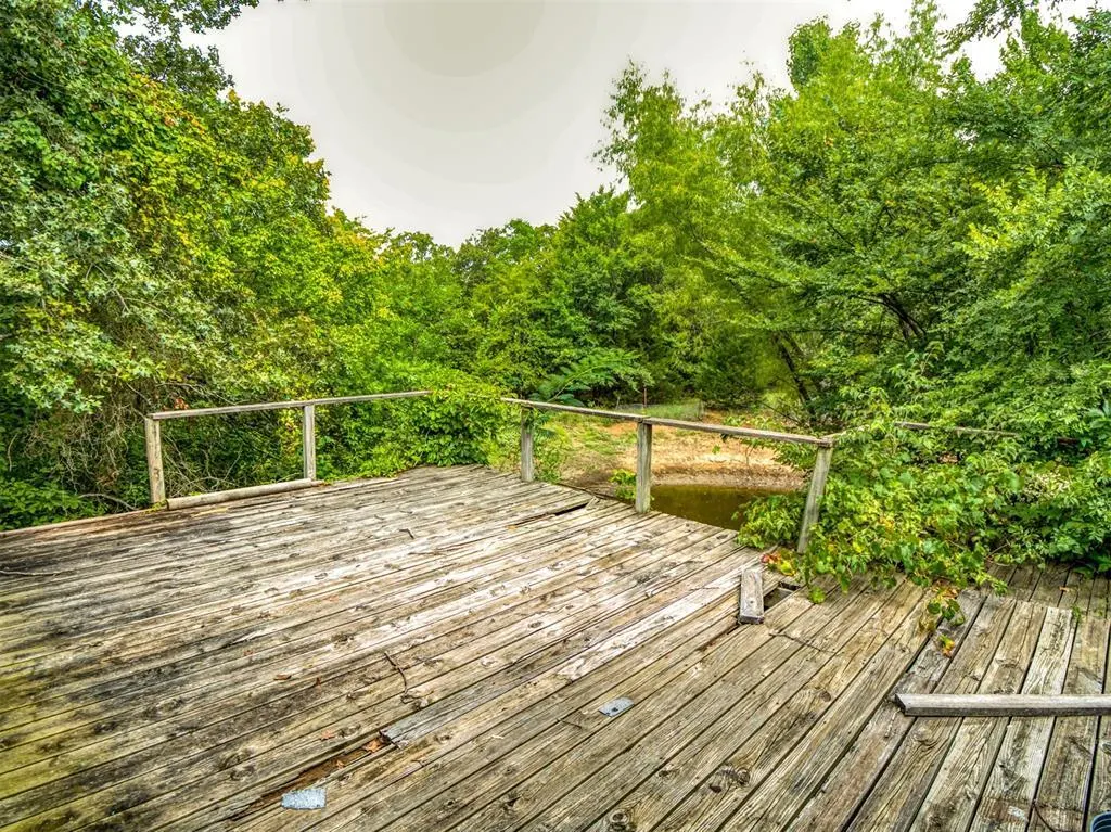 Photo 11 — 2371 Seminole Drive, Sulphur, OK 73086