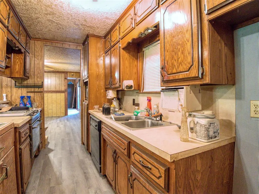 Photo 17 — 2371 Seminole Drive, Sulphur, OK 73086