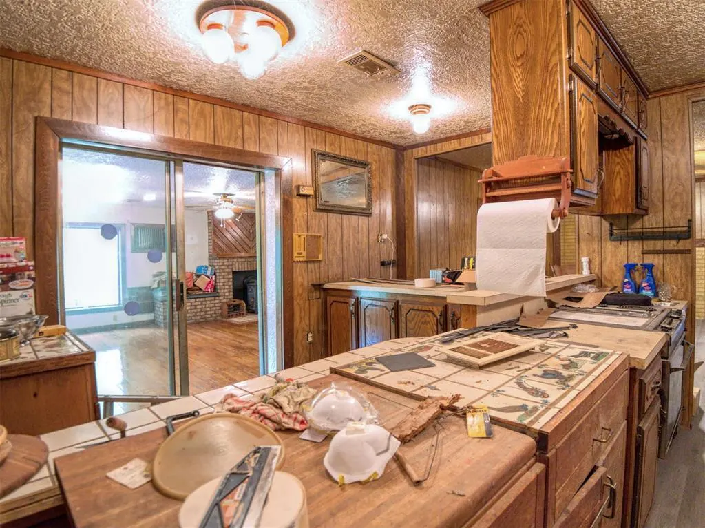 Photo 18 — 2371 Seminole Drive, Sulphur, OK 73086