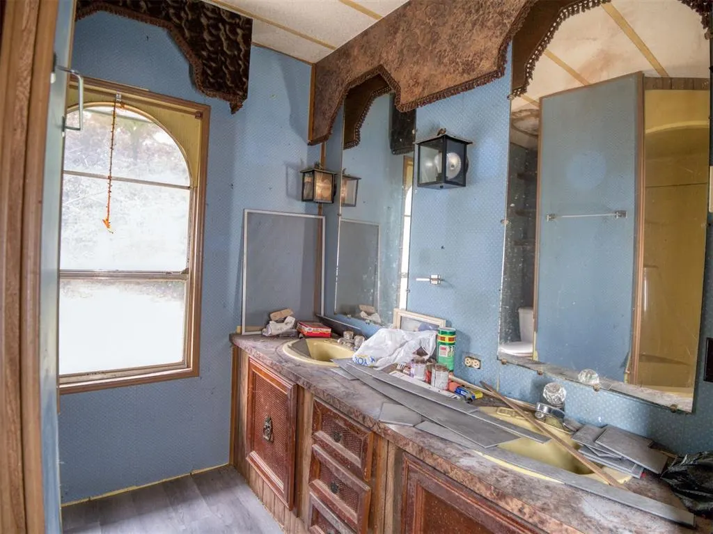 Photo 25 — 2371 Seminole Drive, Sulphur, OK 73086