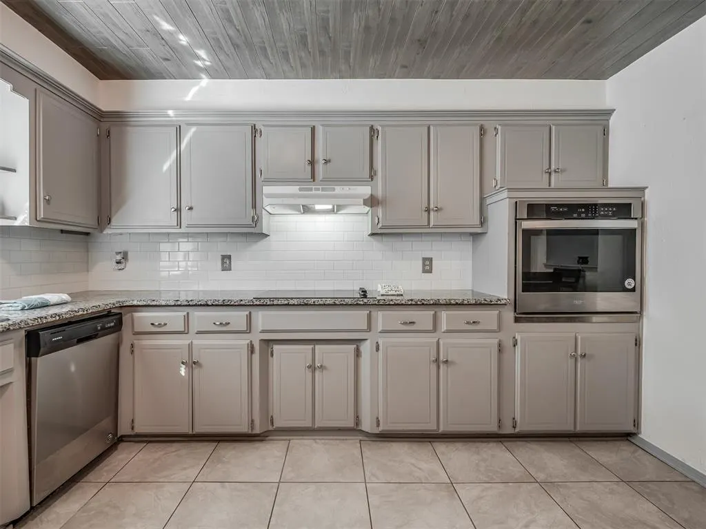 Photo 18 — 8809 NW 82nd Street, Oklahoma City, OK 73132
