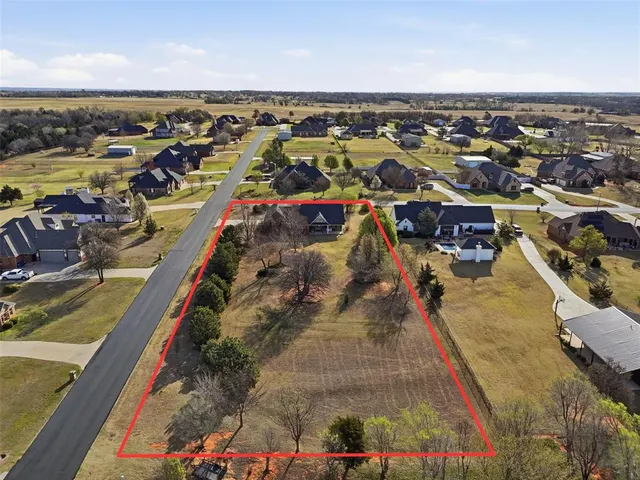Photo 2 — 2109 Mulberry Lane, Newcastle, OK 73065