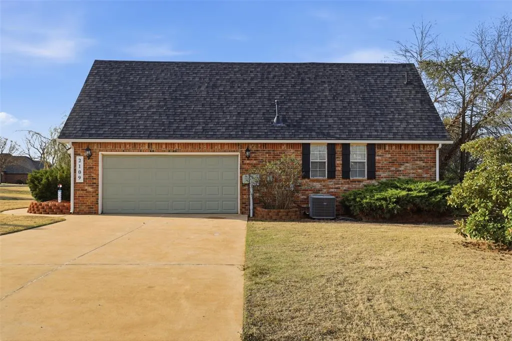 Photo 5 — 2109 Mulberry Lane, Newcastle, OK 73065