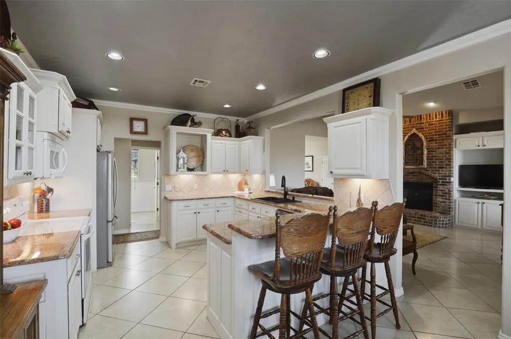 Photo 10 — 2109 Mulberry Lane, Newcastle, OK 73065