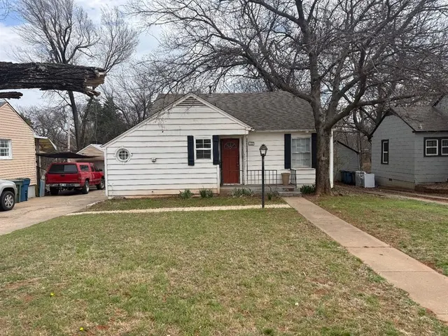 Photo 2 — 730 S Littler Avenue, Edmond, OK 73034
