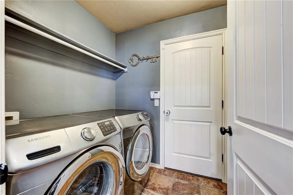 Photo 14 — 2405 SW 137th Street, Oklahoma City, OK 73170