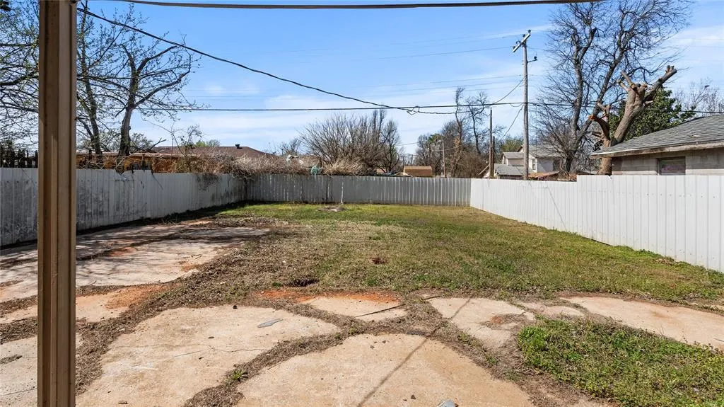 Photo 23 — 4115 S Shields Boulevard, Oklahoma City, OK 73129