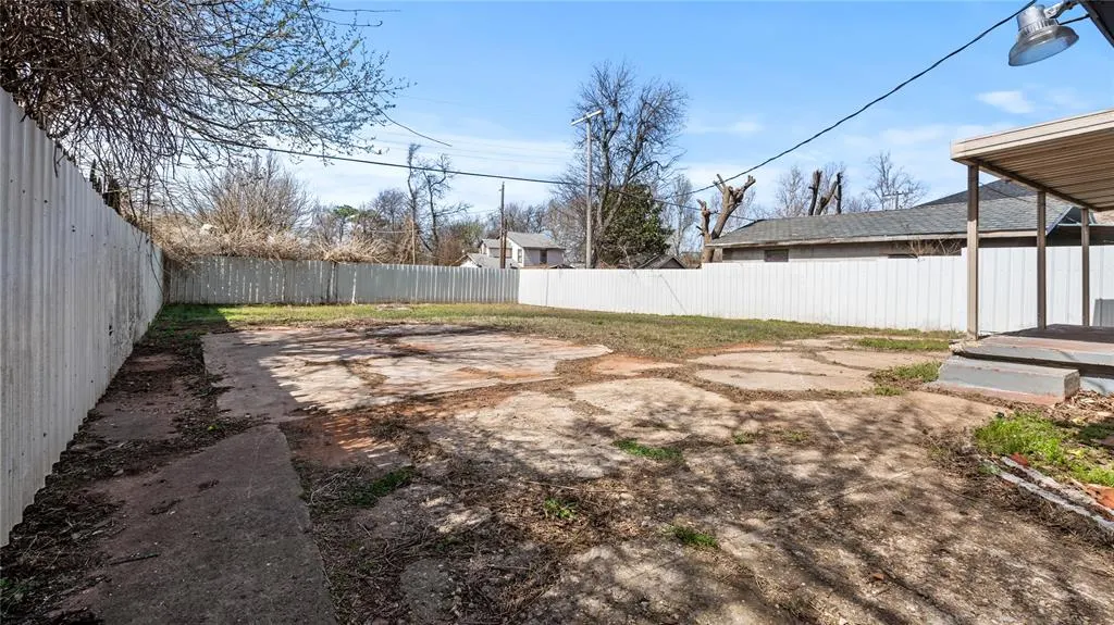 Photo 24 — 4115 S Shields Boulevard, Oklahoma City, OK 73129