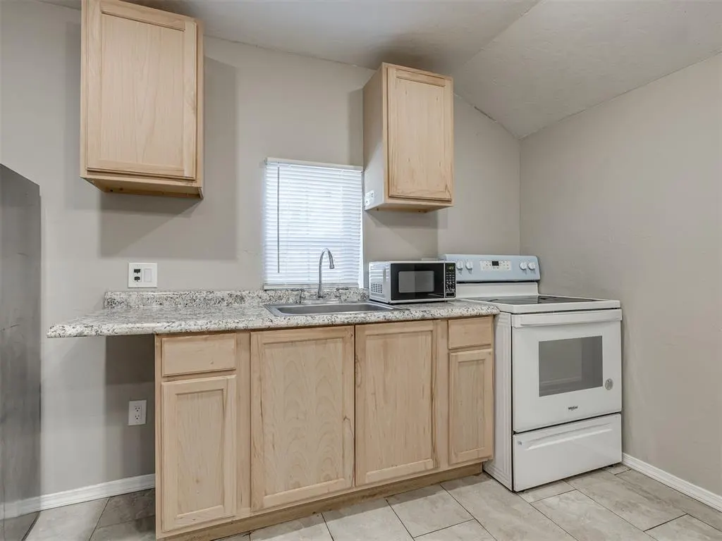 Photo 32 — 3115 SW 20th Street, Oklahoma City, OK 73108