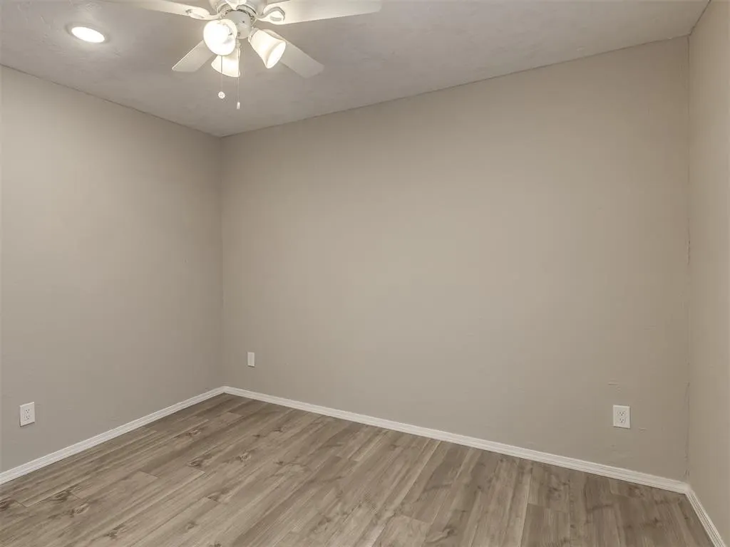 Photo 35 — 3115 SW 20th Street, Oklahoma City, OK 73108