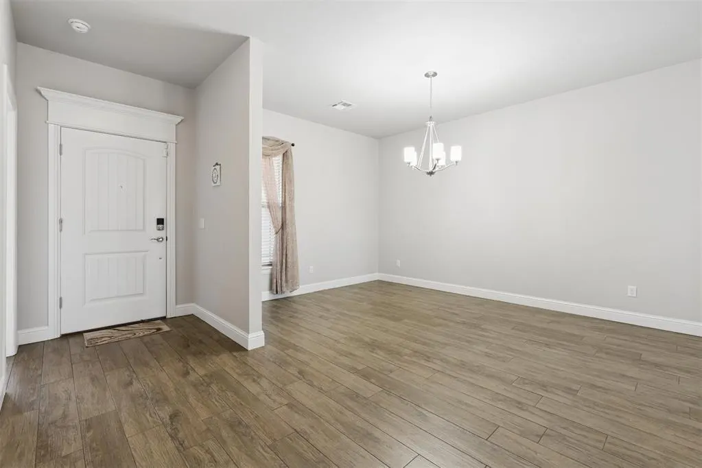 Photo 3 — 2504 NE 15th Street, Moore, OK 73160