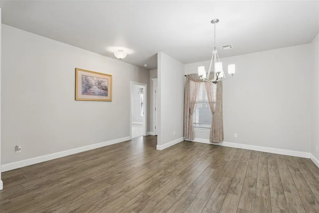 Photo 6 — 2504 NE 15th Street, Moore, OK 73160
