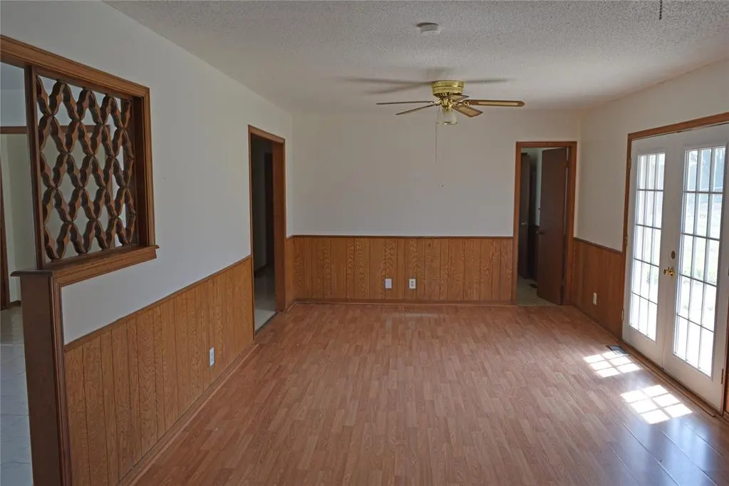Photo 5 — 508 Cottonwood Lane, Tecumseh, OK 74873