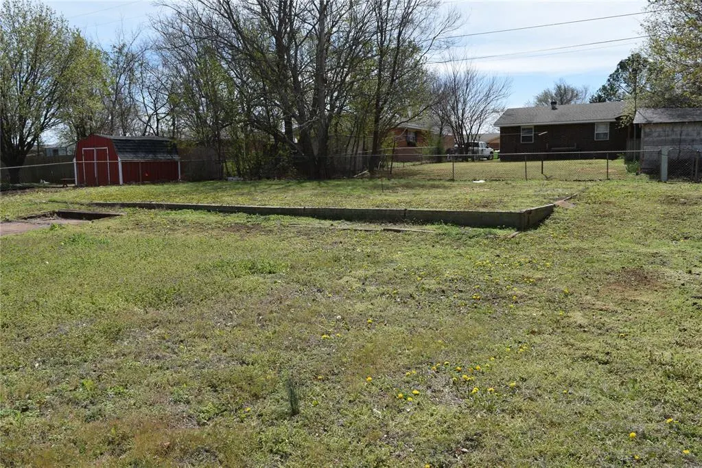 Photo 14 — 508 Cottonwood Lane, Tecumseh, OK 74873