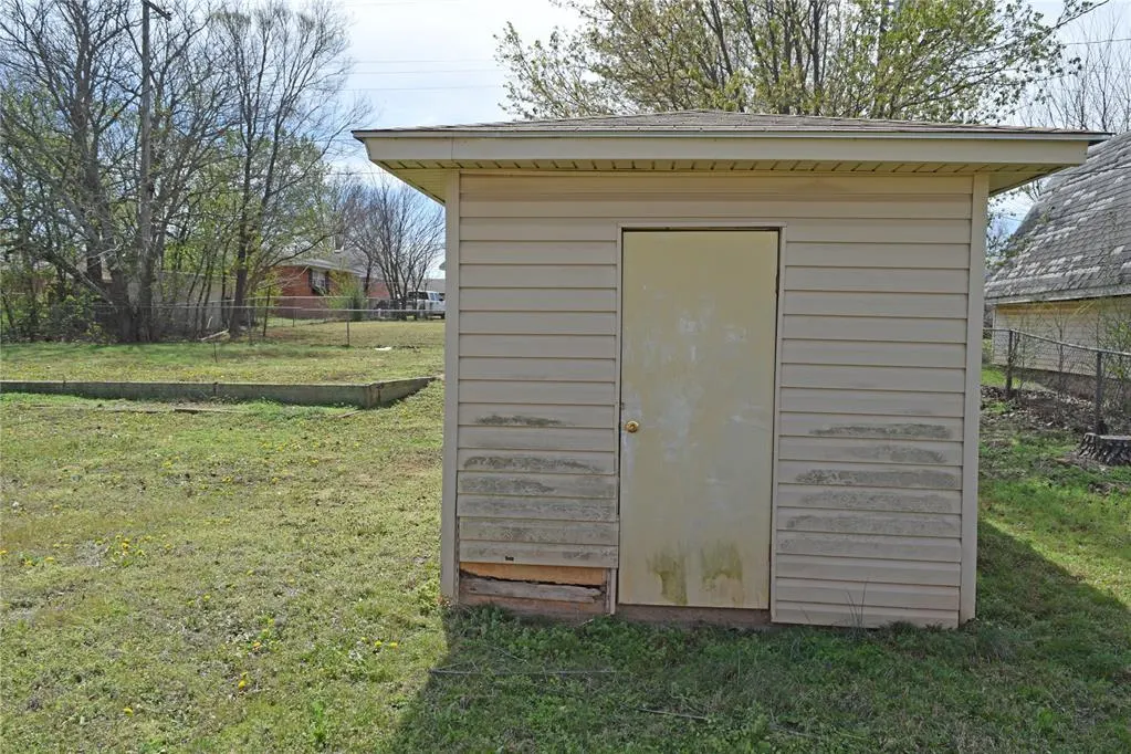 Photo 15 — 508 Cottonwood Lane, Tecumseh, OK 74873