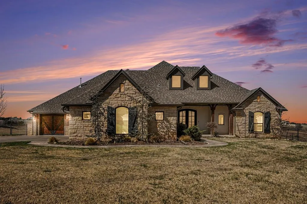 Photo 2 — 3687 River Cliff Road, Newcastle, OK 73065