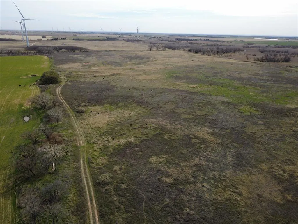 Front exterior — Country Road 450, Aline, OK 73716